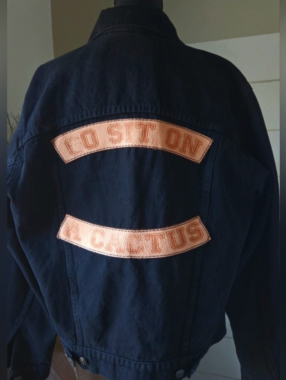 Understated Leather L Black Denim  Go Sit On A Cactus 70s Western Leather Patch